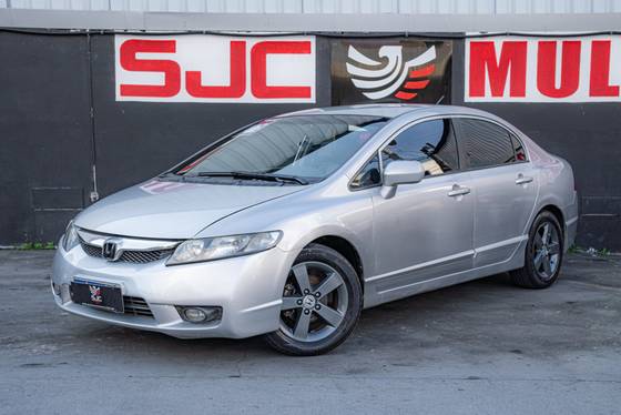 HONDA CIVIC 1.8 LXS 16V FLEX 4P AUTOMÁTICO